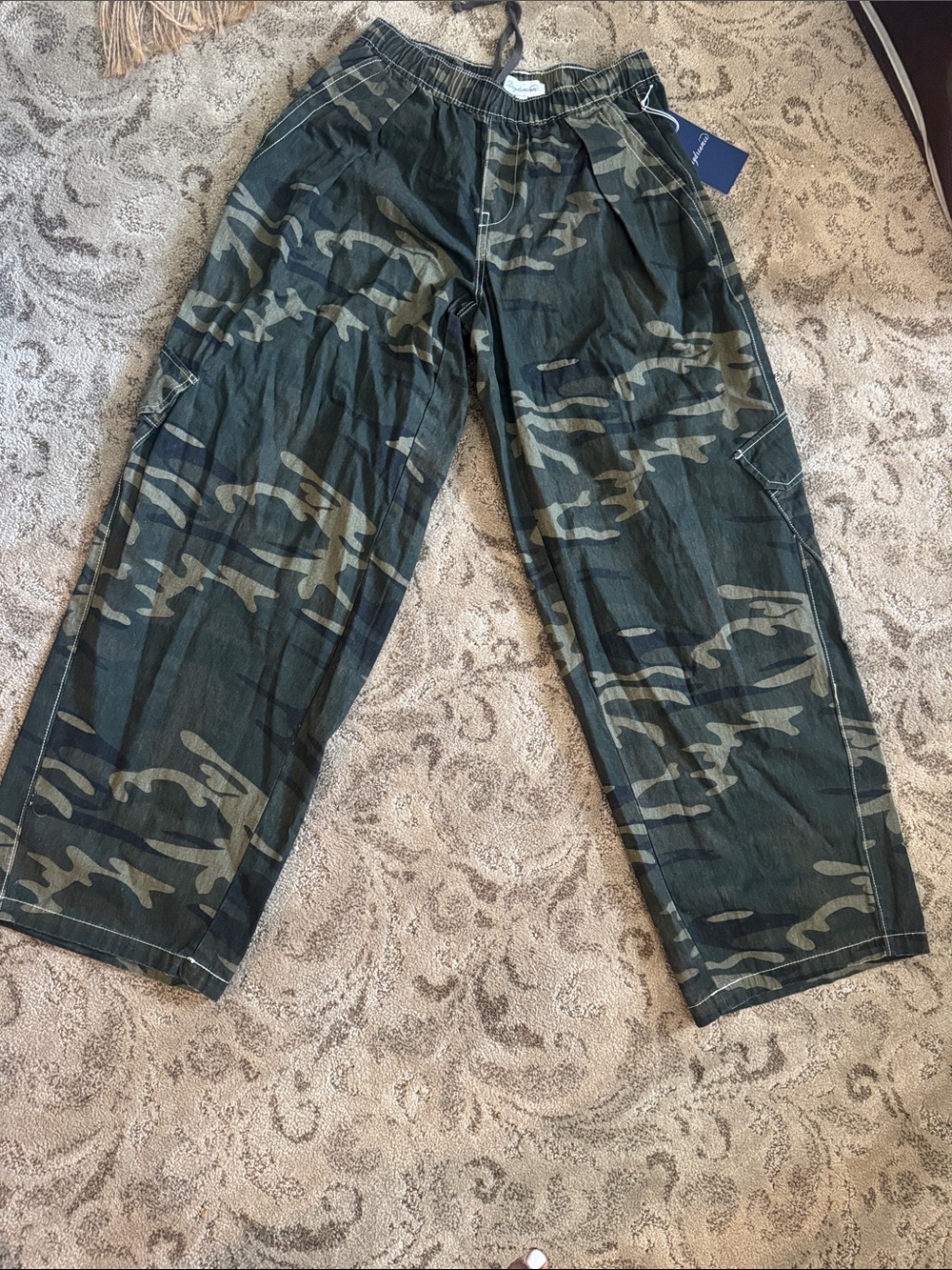 Camouflage oversized barrel Cargo Pants - Olive Camo